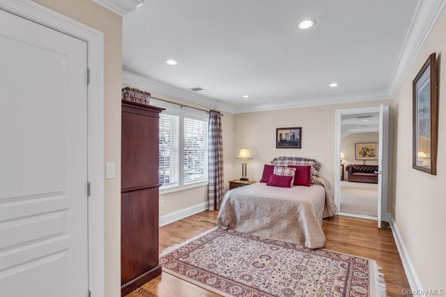 265 Northwoods Road, Manhasset, NY 11030