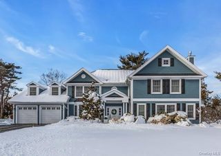 265 Northwoods Road, Manhasset, NY 11030