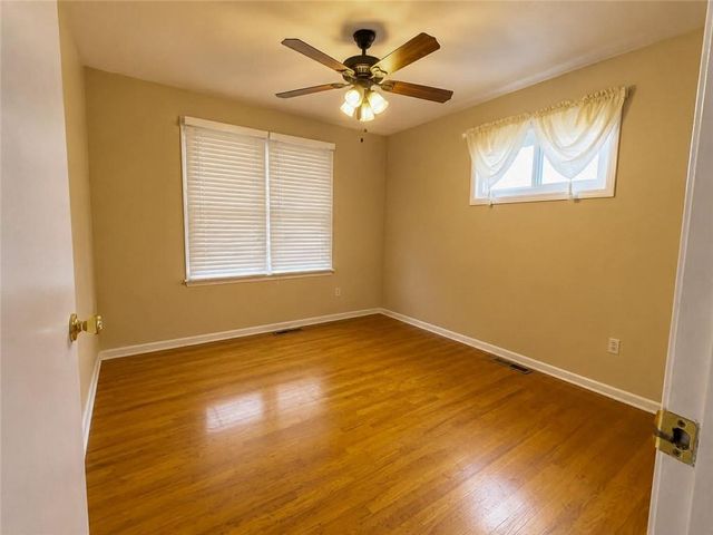 3304 N Delaware Street, Independence, MO 64050
