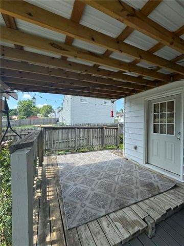 3304 N Delaware Street, Independence, MO 64050
