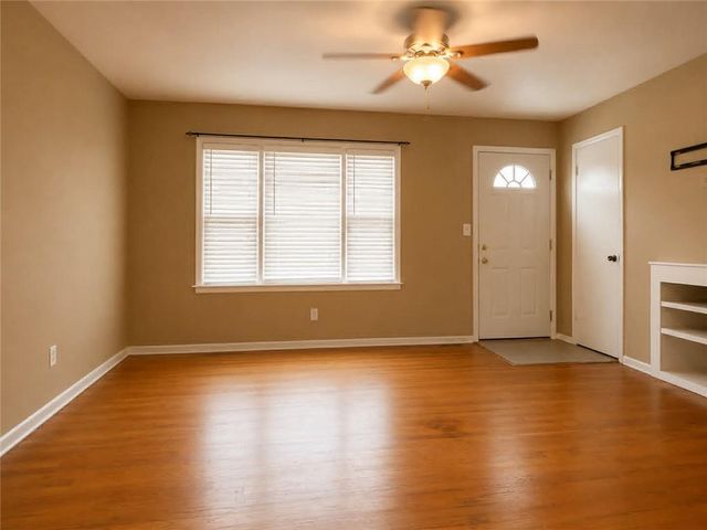 3304 N Delaware Street, Independence, MO 64050