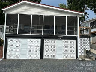 122 Maple Street, New London, NC 28127