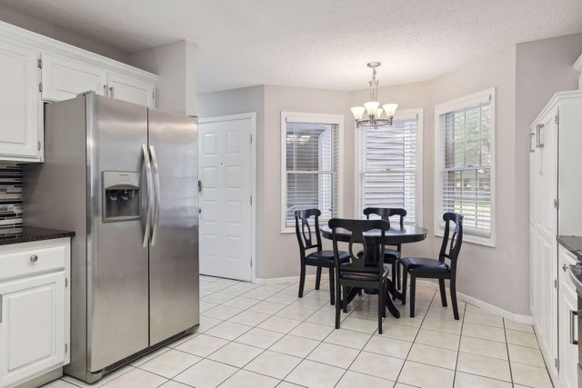 15024 Windemere Lane, Burnsville, MN 55306