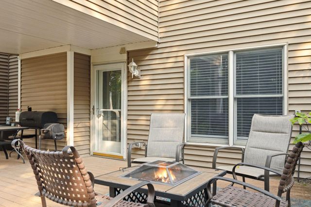 15024 Windemere Lane, Burnsville, MN 55306