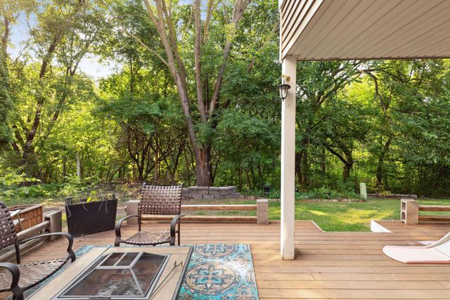 15024 Windemere Lane, Burnsville, MN 55306