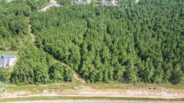 15921 Ridge Oak Road, Willis, TX 77378