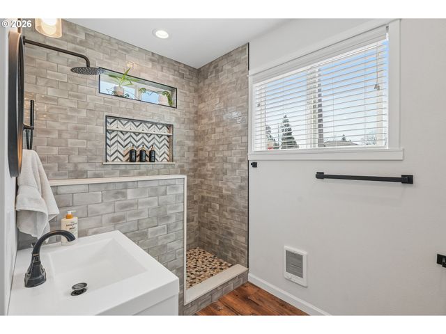 8412 MT THIELSON Ave, Vancouver, WA 98664