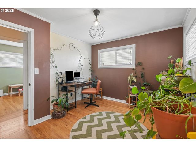 8412 MT THIELSON Ave, Vancouver, WA 98664