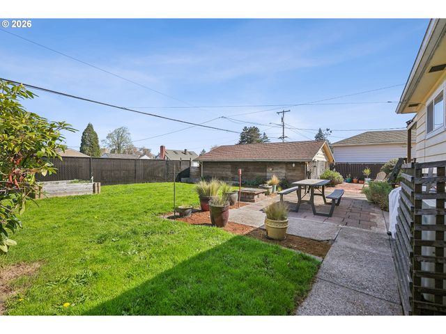8412 MT THIELSON Ave, Vancouver, WA 98664
