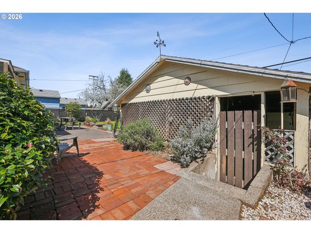 8412 MT THIELSON Ave, Vancouver, WA 98664