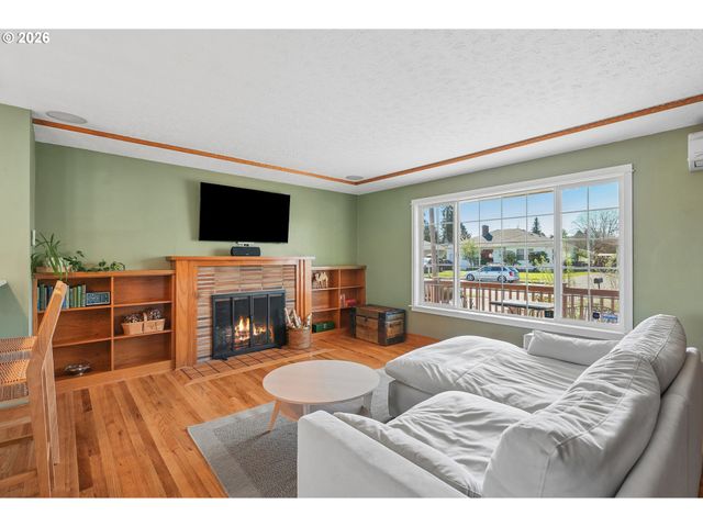 8412 MT THIELSON Ave, Vancouver, WA 98664