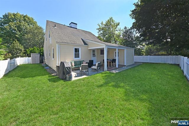 436 Cambridge Road, Ridgewood, NJ 07450