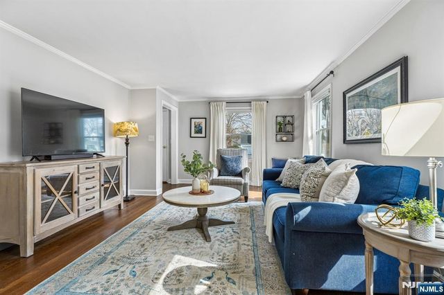 436 Cambridge Road, Ridgewood, NJ 07450