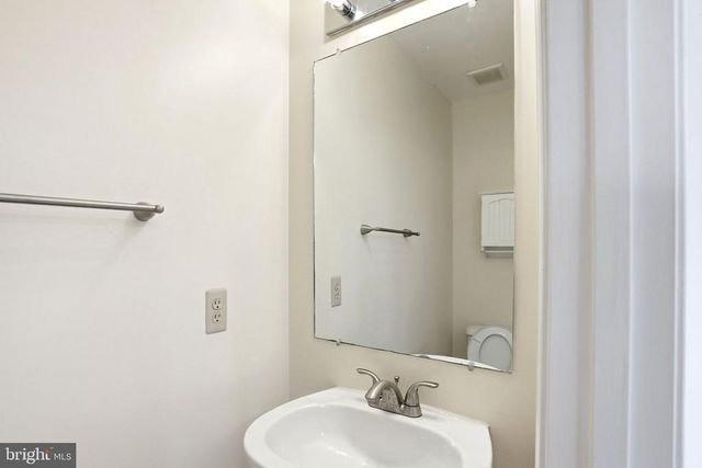 541 HIGHLAND TOWNE LN, Warrenton, VA 20186