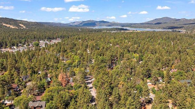 1160 W Alta Vista Avenue, Big Bear, CA 92314