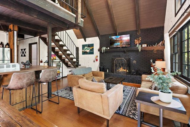 1160 W Alta Vista Avenue, Big Bear, CA 92314