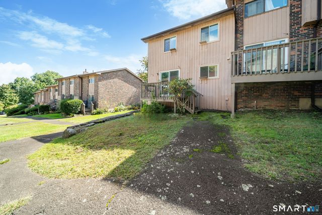 232 Oakville Avenue H, Waterbury, CT 06708