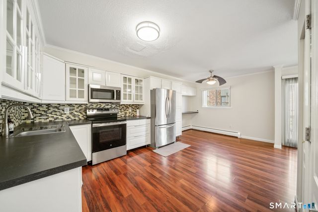 232 Oakville Avenue H, Waterbury, CT 06708