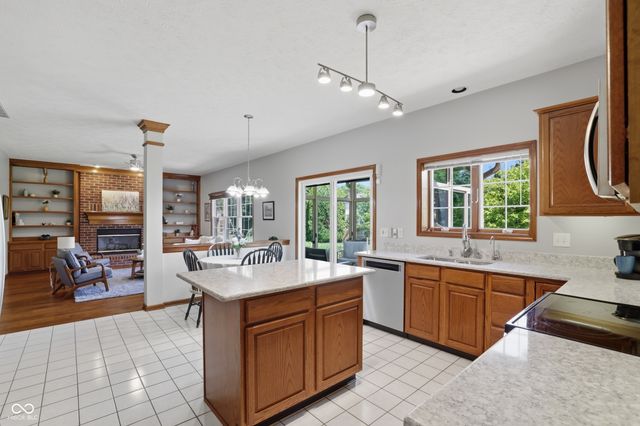 10909 Valley Forge Circle, Carmel, IN 46032