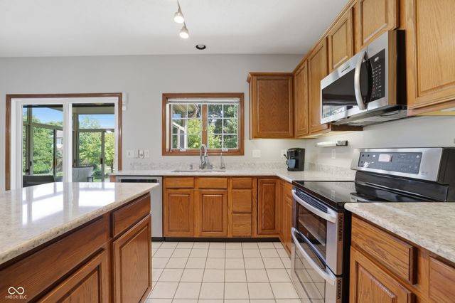 10909 Valley Forge Circle, Carmel, IN 46032