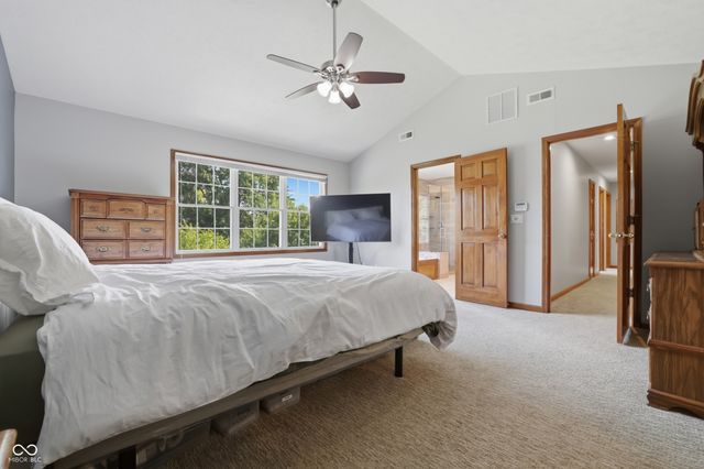 10909 Valley Forge Circle, Carmel, IN 46032
