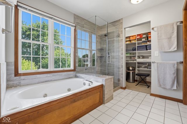 10909 Valley Forge Circle, Carmel, IN 46032
