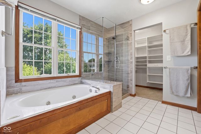 10909 Valley Forge Circle, Carmel, IN 46032