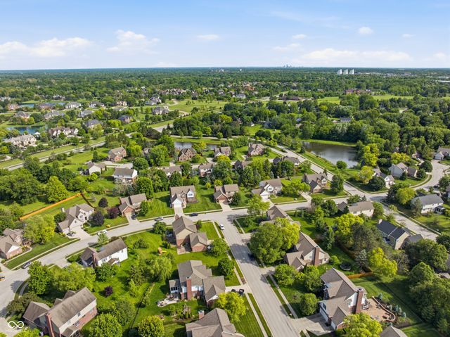 10909 Valley Forge Circle, Carmel, IN 46032