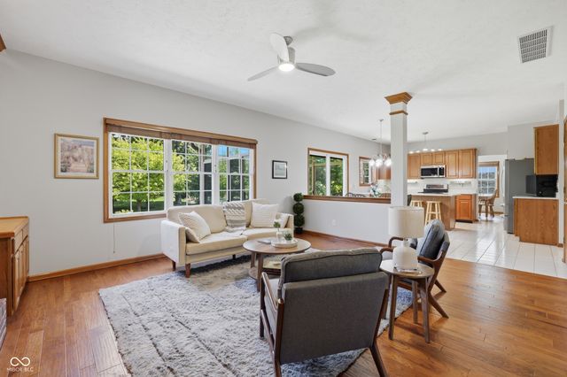 10909 Valley Forge Circle, Carmel, IN 46032