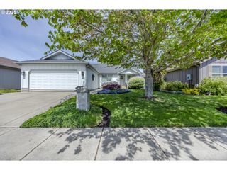 5385 BRIDGEWATER Dr, Eugene, OR 97402