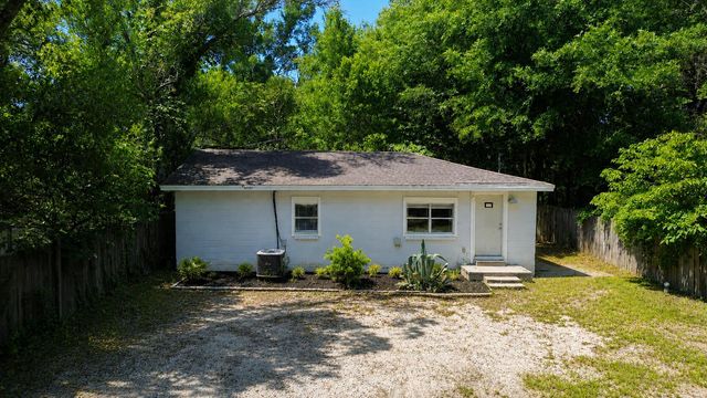 1045 Seaside Lane Apt A & B, Charleston, SC 29412