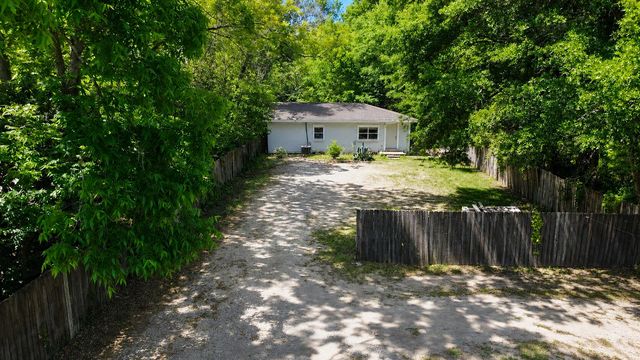 1045 Seaside Lane Apt A & B, Charleston, SC 29412