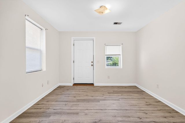 1045 Seaside Lane Apt A & B, Charleston, SC 29412