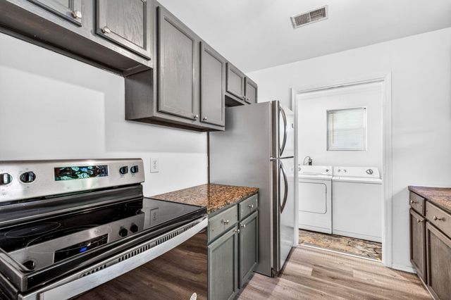 1045 Seaside Lane Apt A & B, Charleston, SC 29412