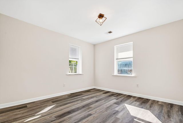 1045 Seaside Lane Apt A & B, Charleston, SC 29412