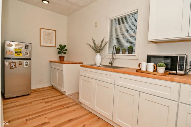 822 N Bradley Avenue, Indianapolis, IN 46201