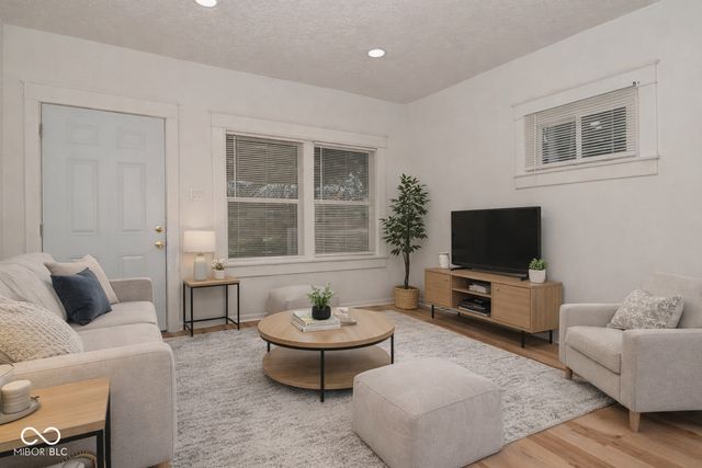 822 N Bradley Avenue, Indianapolis, IN 46201