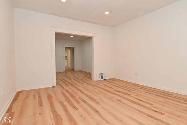 822 N Bradley Avenue, Indianapolis, IN 46201