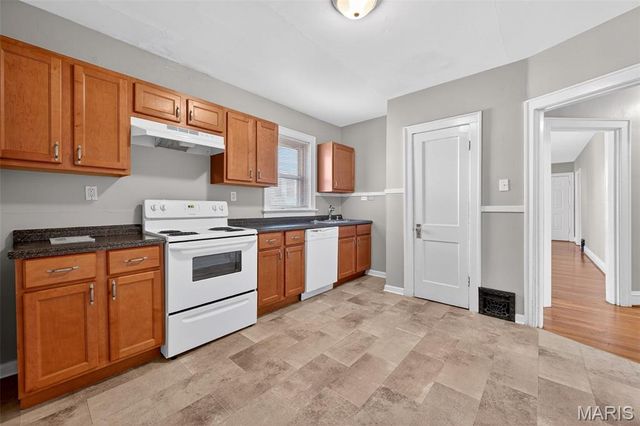 9010 Madge Avenue, Brentwood, MO 63144