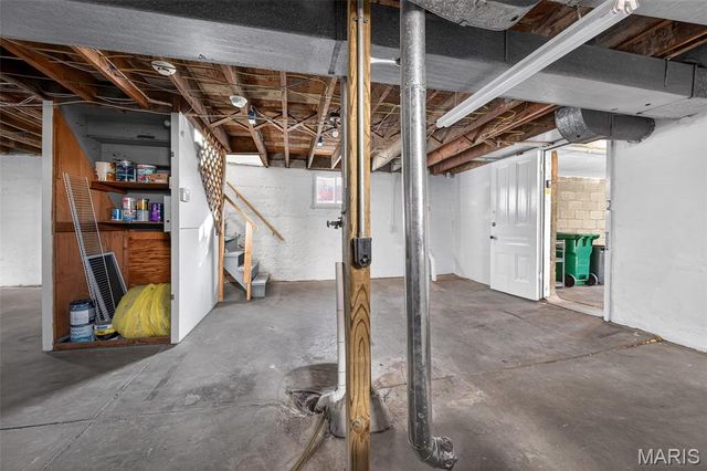 9010 Madge Avenue, Brentwood, MO 63144