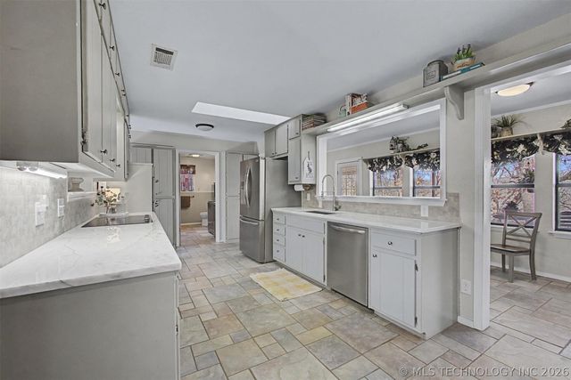 5328 Monroe Road, Kingston, OK 73439