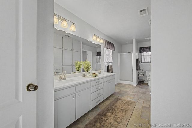 5328 Monroe Road, Kingston, OK 73439