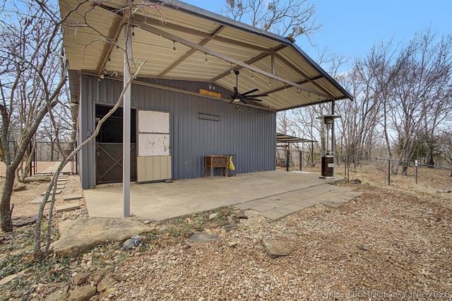 5328 Monroe Road, Kingston, OK 73439