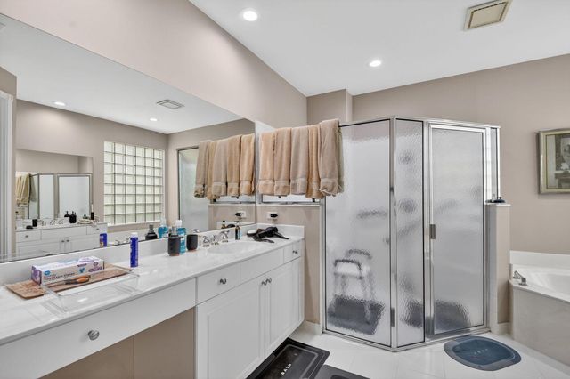 10024 Armani Drive, Boynton Beach, FL 33437