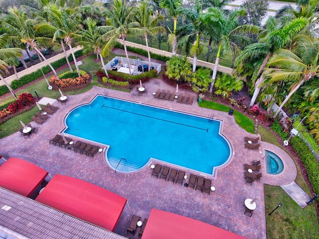 10024 Armani Drive, Boynton Beach, FL 33437