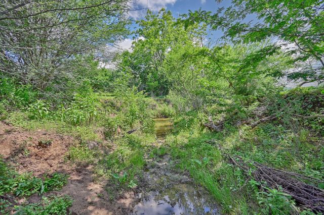 8566 Equestrian Lane, Washington, TX 77880
