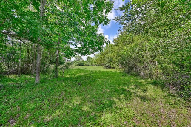 8566 Equestrian Lane, Washington, TX 77880