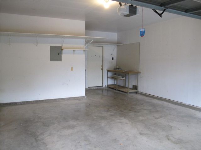 2011 Jasper LN, Cedar Park, TX 78613