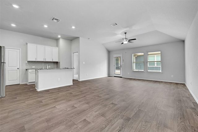 1384 Harwell LOOP, Kyle, TX 78640