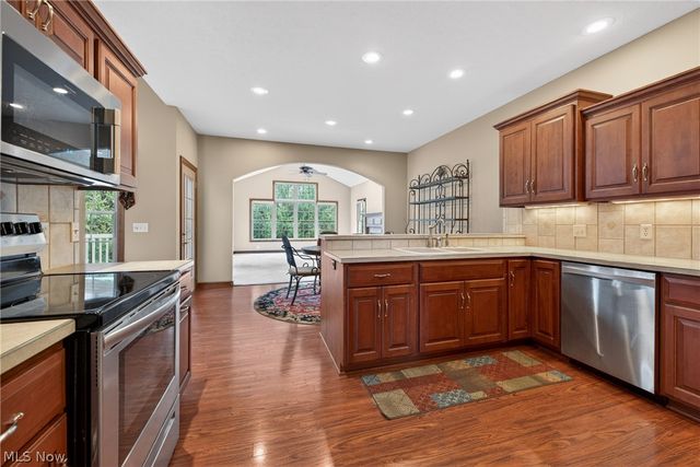 734 Homestead Pointe Drive, Orrville, OH 44667